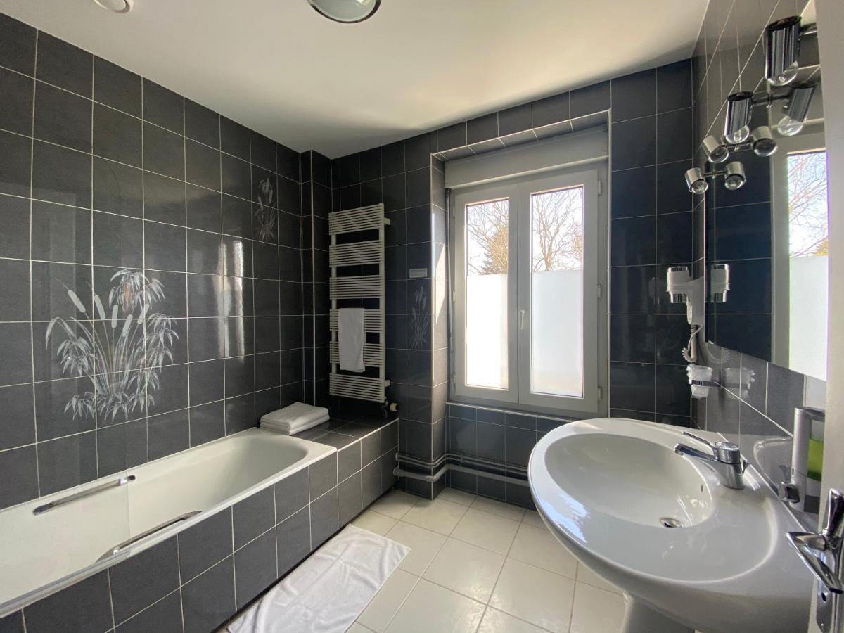 The Originals Boutique, Hotel Terminus, Bourg-En-Bresse Gare Exterior foto