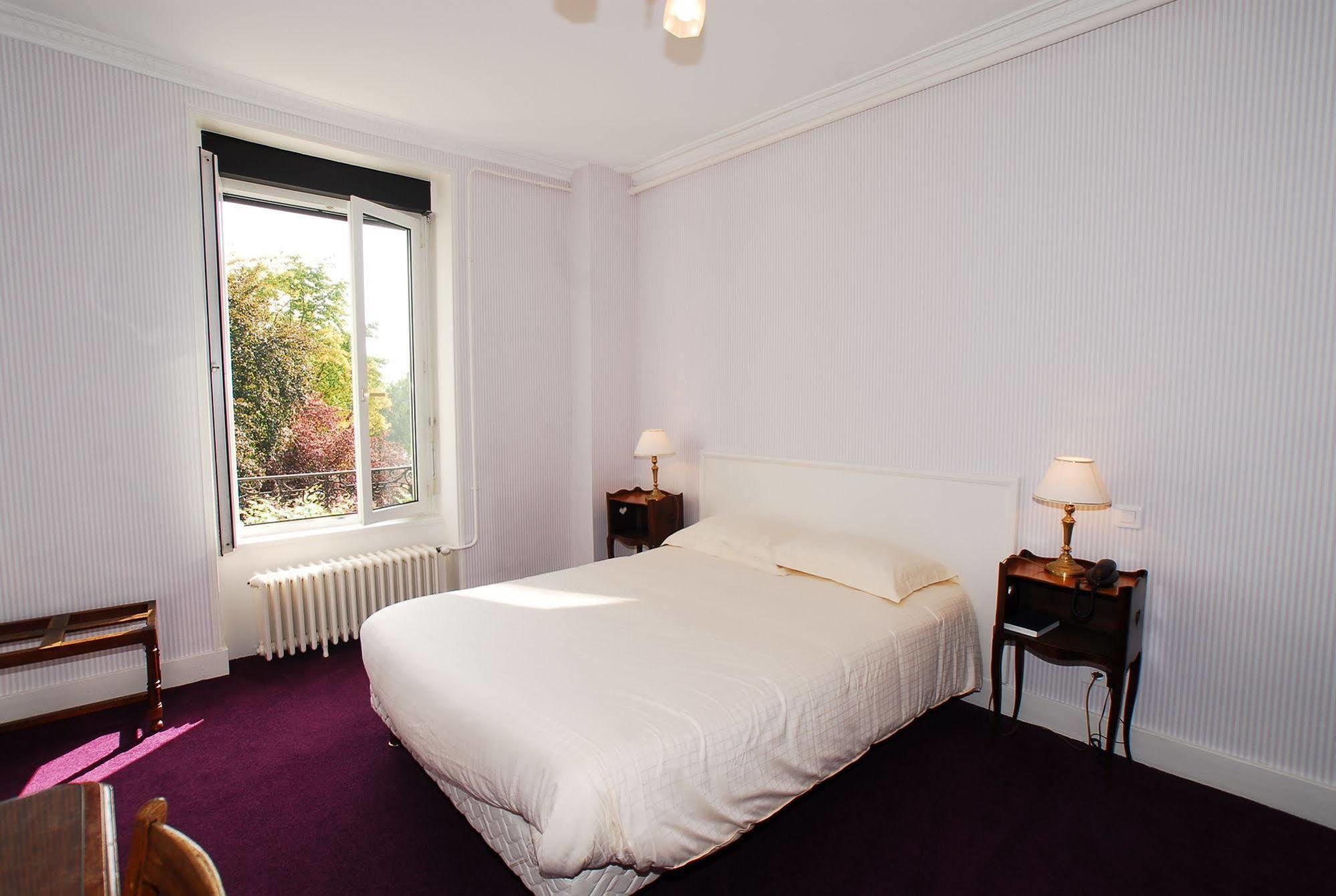 The Originals Boutique, Hotel Terminus, Bourg-En-Bresse Gare Exterior foto